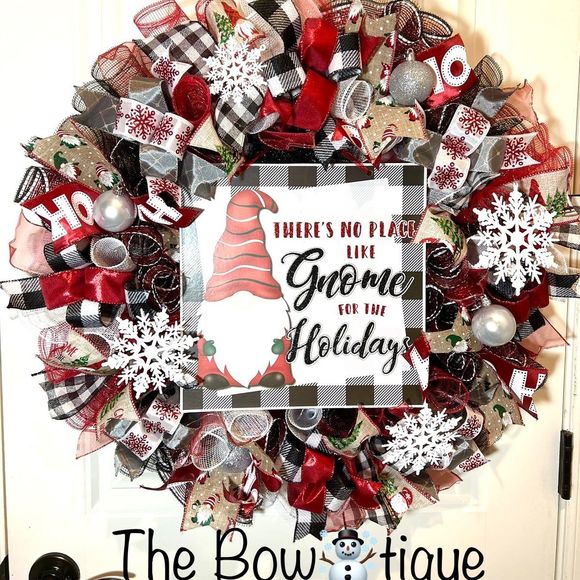 Handmade Christmas Gnome for the Holidays Ribbon Door Wreath 26 ins LED XLW7 - Picture 1 of 11